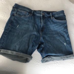 🔅MOVING SALE!🔅Calvin Klein Jean Shorts